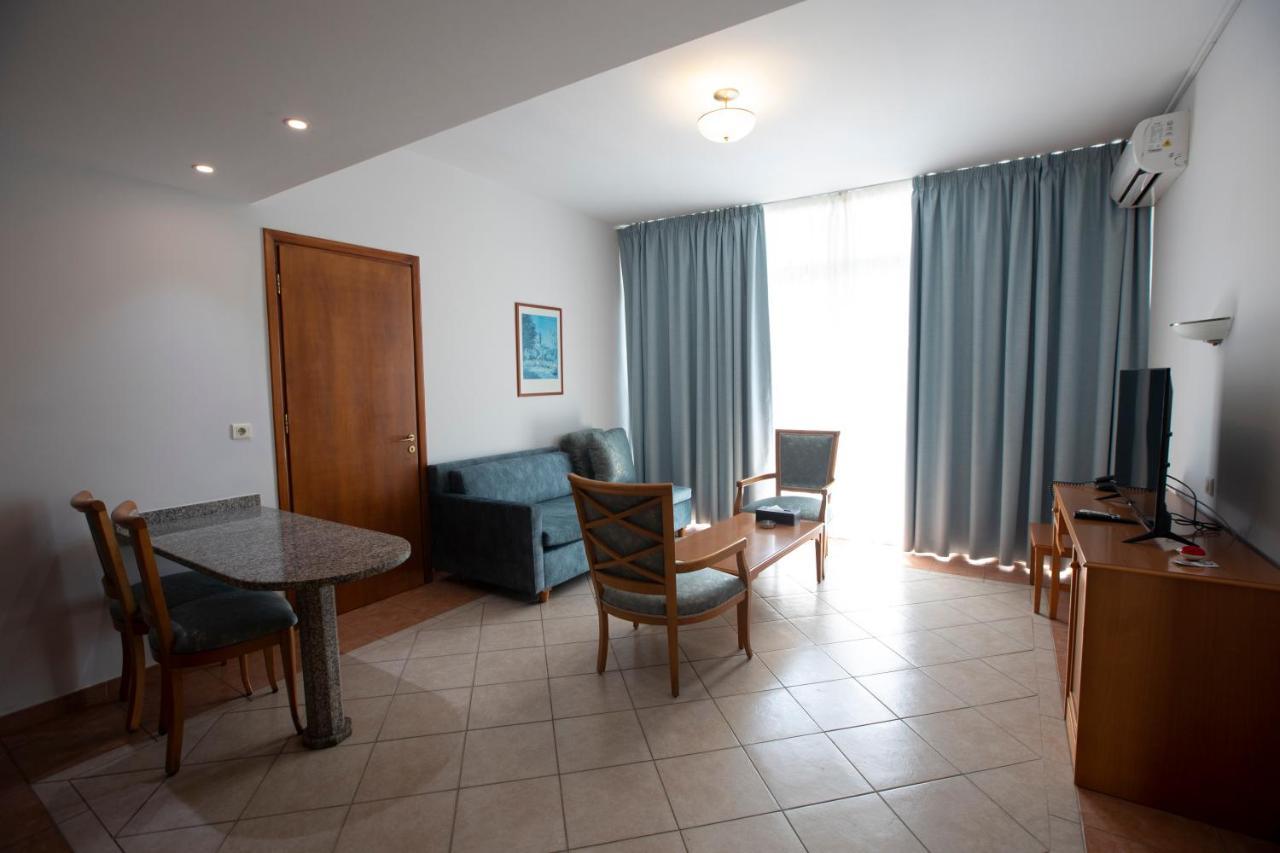 El Sheikh Suites Hotel Beirut Exterior photo
