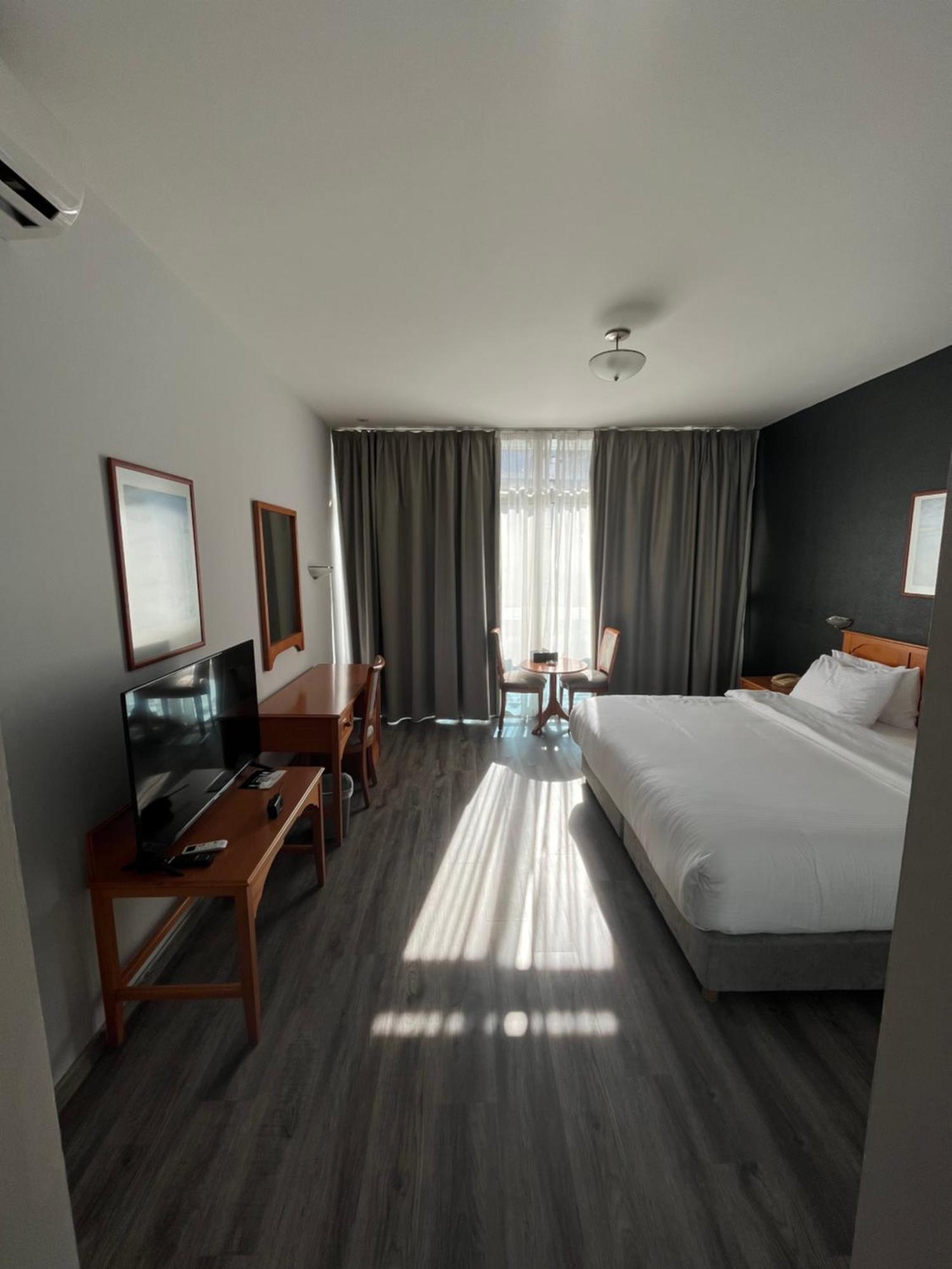 El Sheikh Suites Hotel Beirut Exterior photo