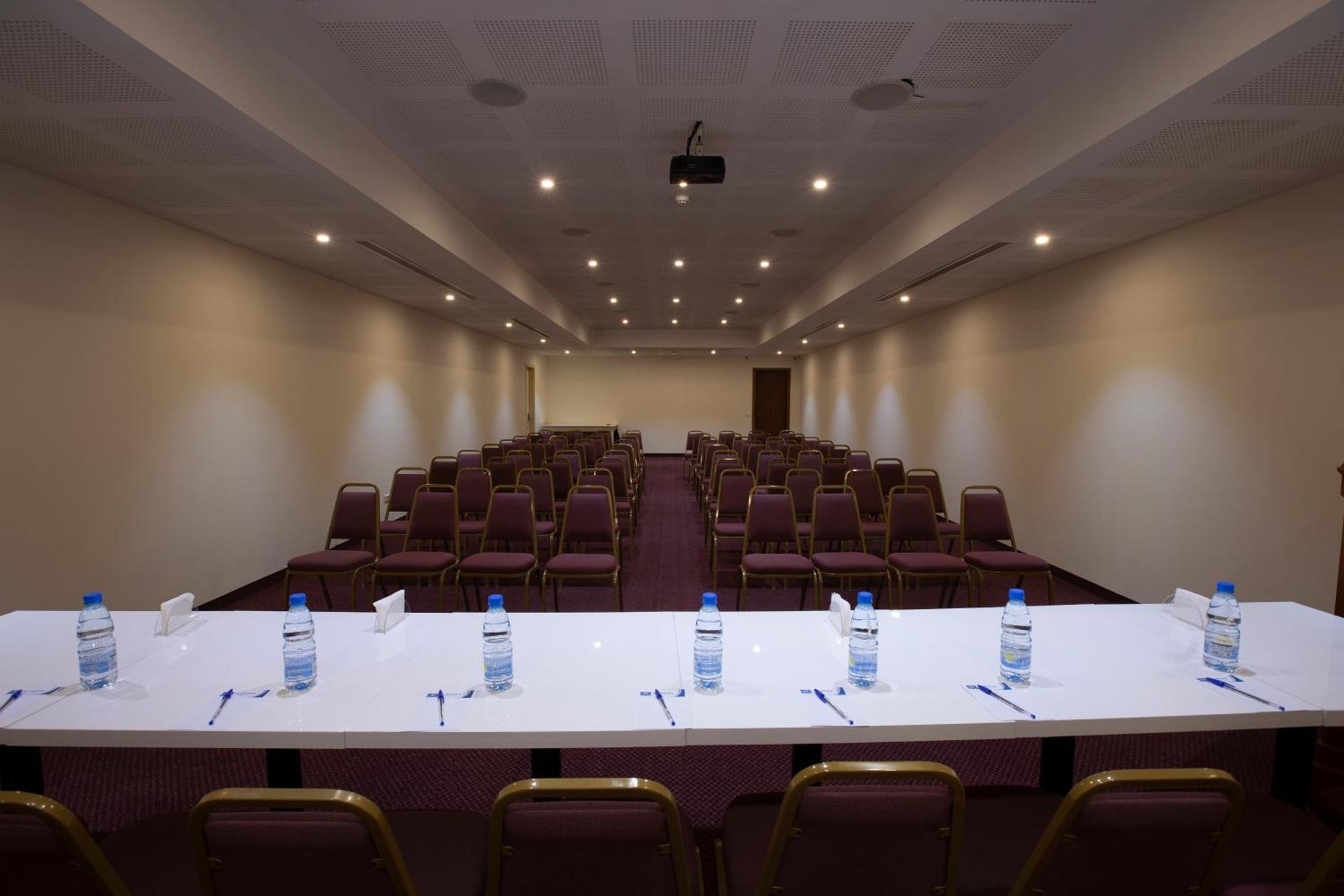 El Sheikh Suites Hotel Beirut Exterior photo