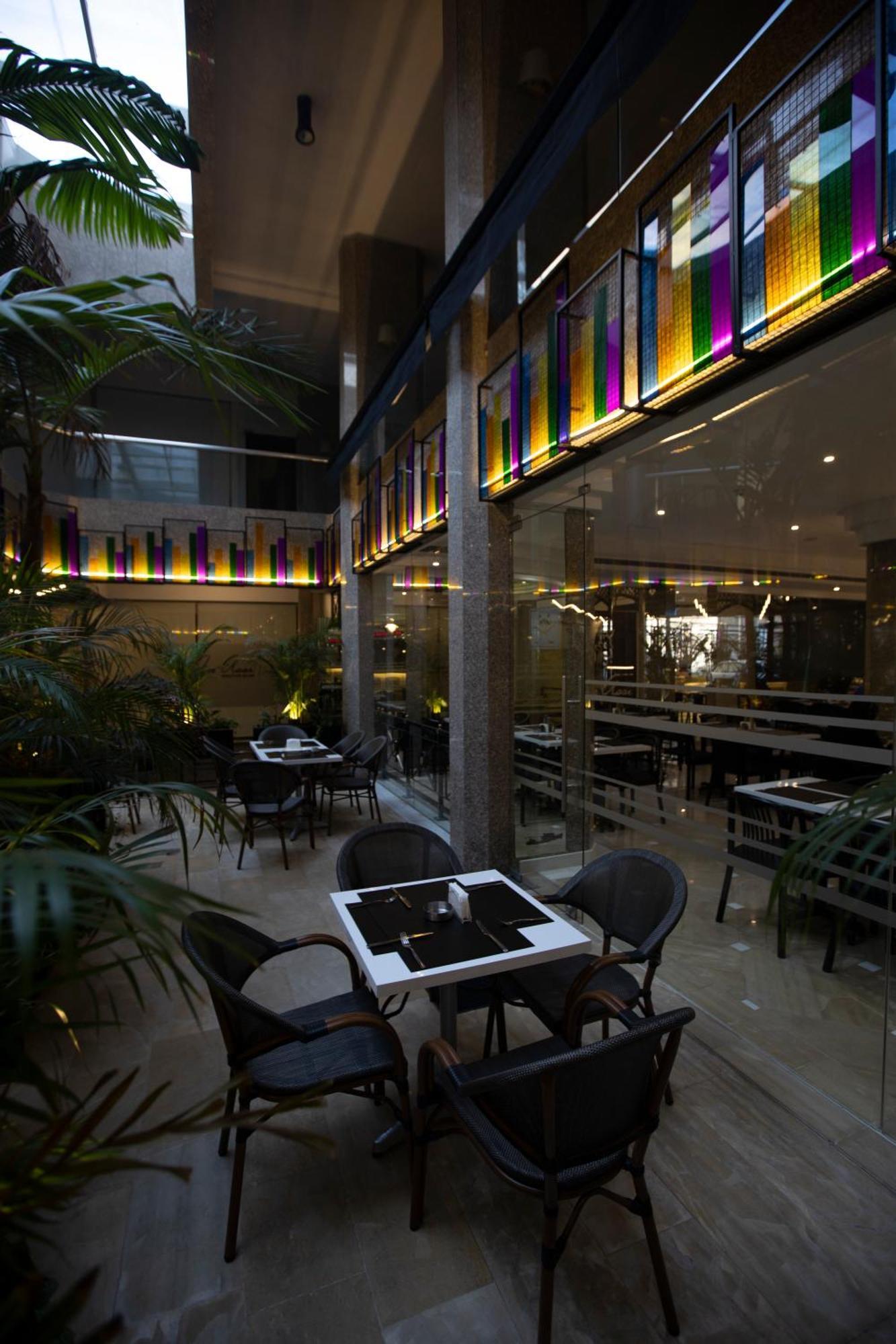El Sheikh Suites Hotel Beirut Exterior photo
