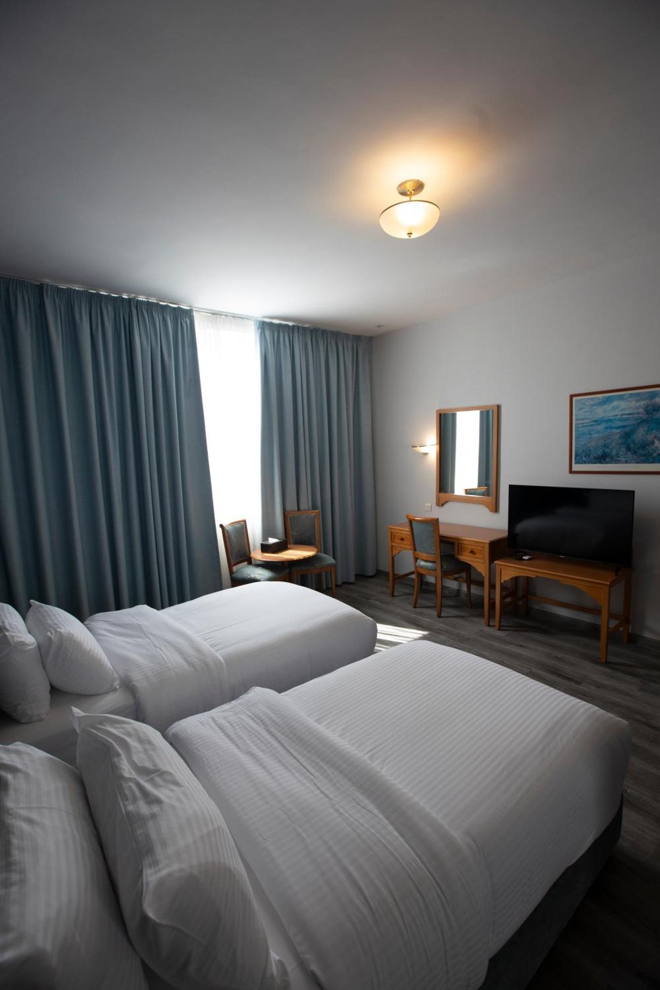 El Sheikh Suites Hotel Beirut Exterior photo